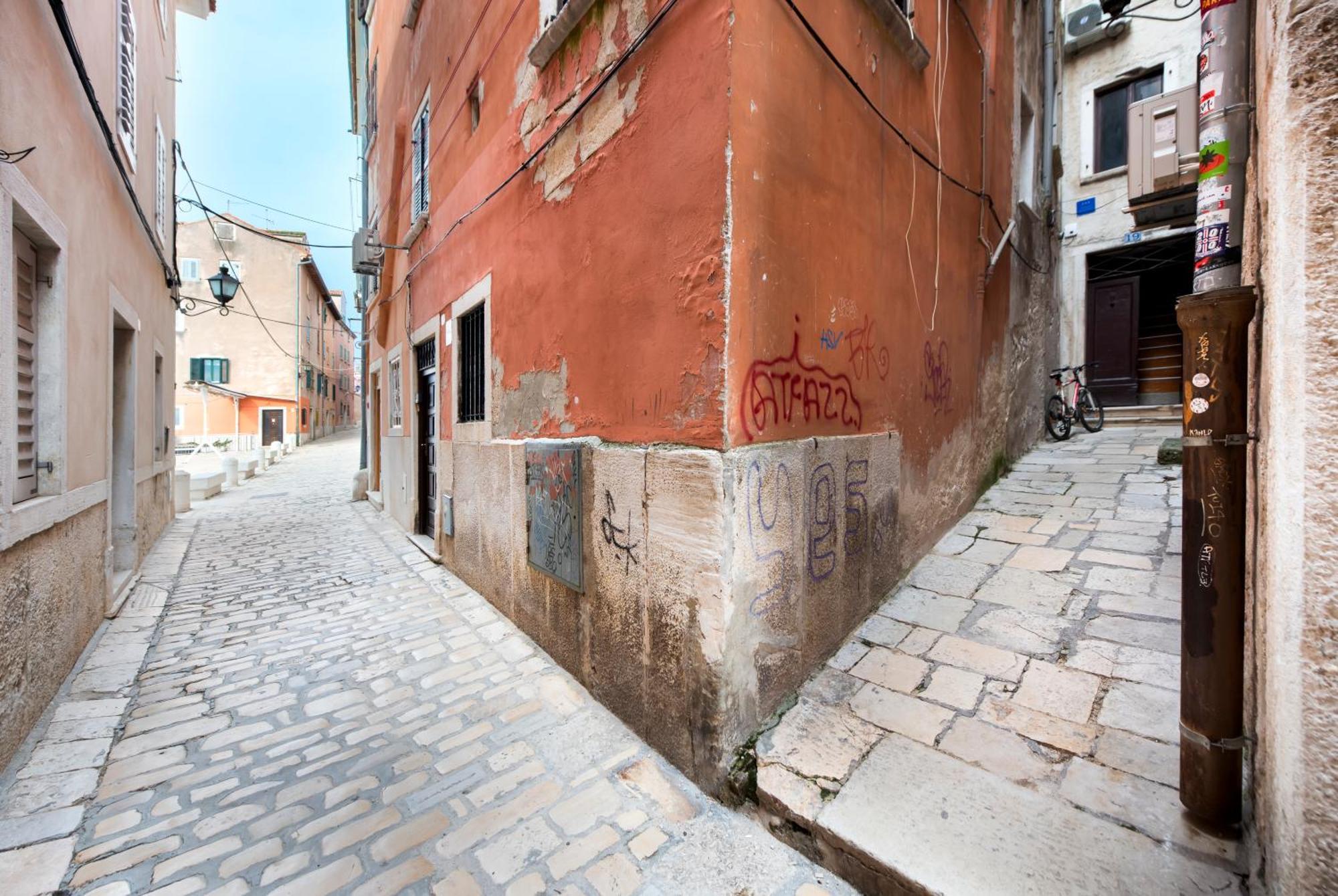 Apartment Leo Rovinj Zewnętrze zdjęcie